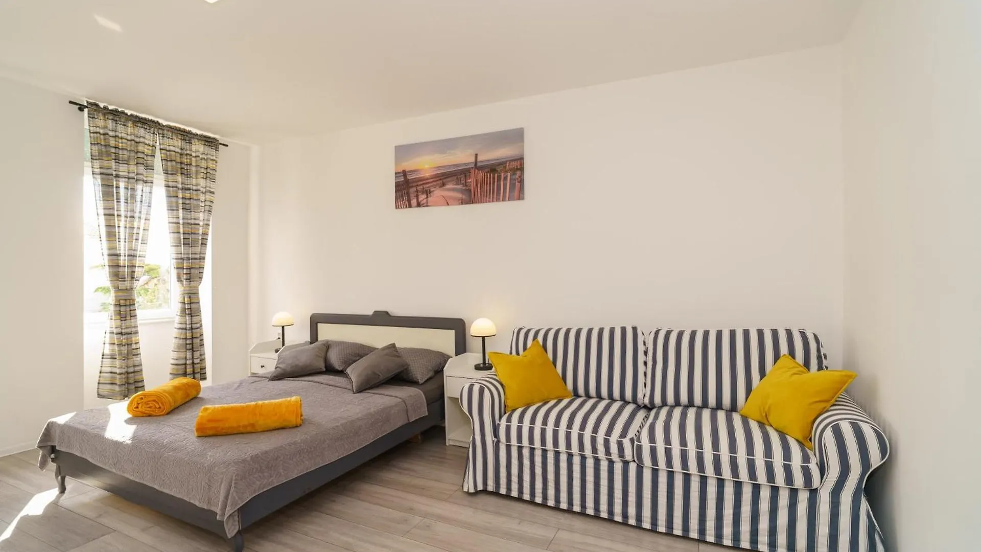 Apartman Zeus Crikvenica 0*,  Croatia